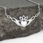 silver claddagh necklace